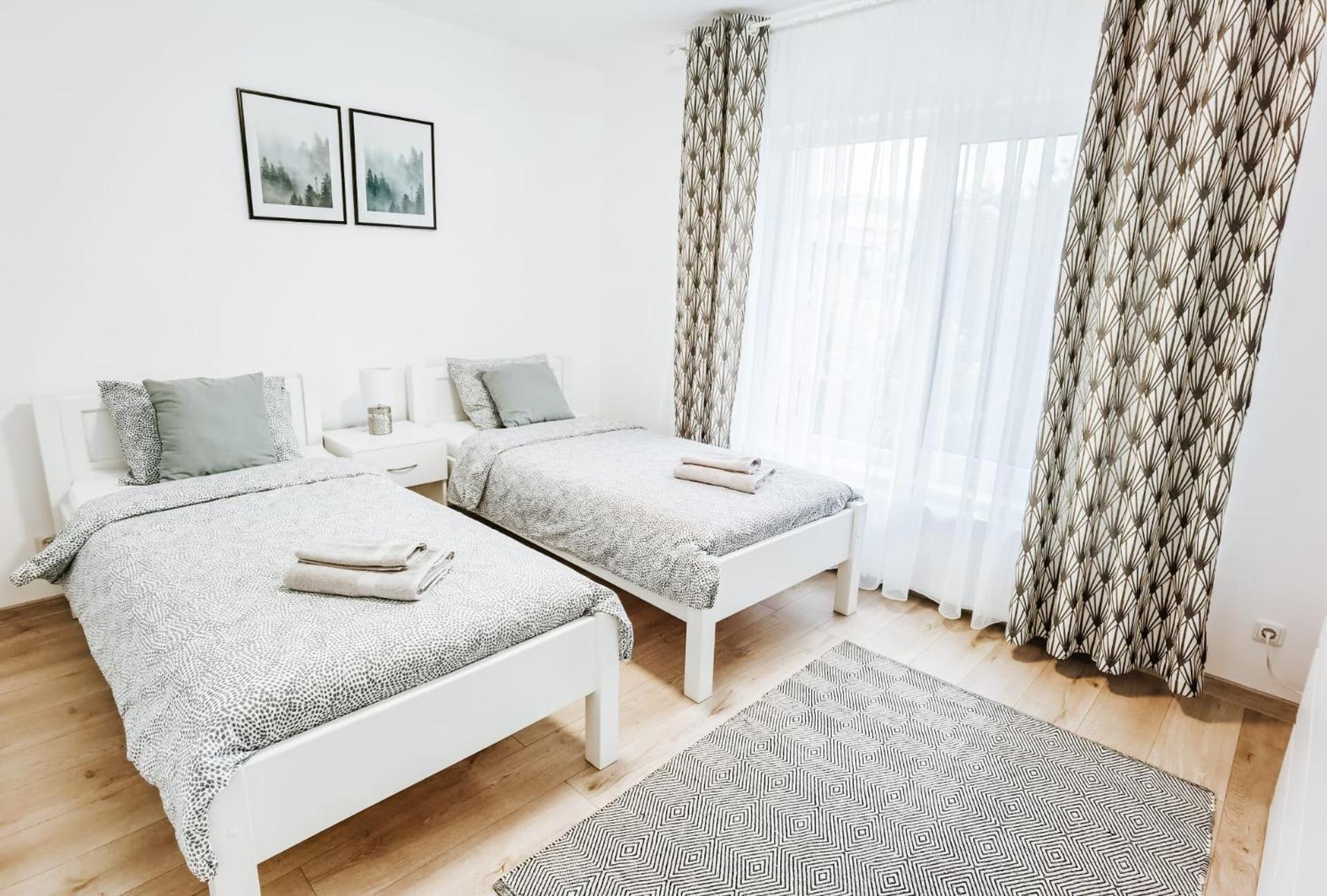 Silver Eden Apartments 克卢日-纳波卡 外观 照片